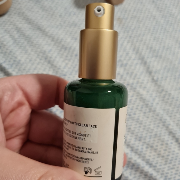 Biossance Dark spot Serum - Picture 3 of 3